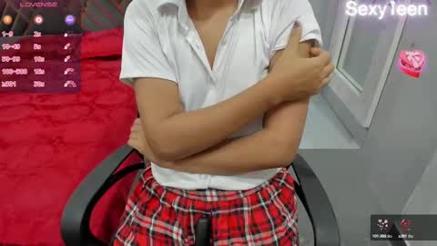 Snapshot of sexy_doll_1_ chatting on February 2025 01:47:02 AM Sexydoll online show from February 2025 01:47:02 AM