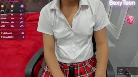 Snapshot of sexy_doll_1_ chatting on February 2025 05:21:02 PM Sexydoll online show from February 2025 05:21:02 PM