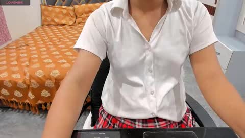 Snapshot of sexy_doll_1_ chatting on September 2025 08:37:02 AM Sexydoll online show from September 2025 08:37:02 AM