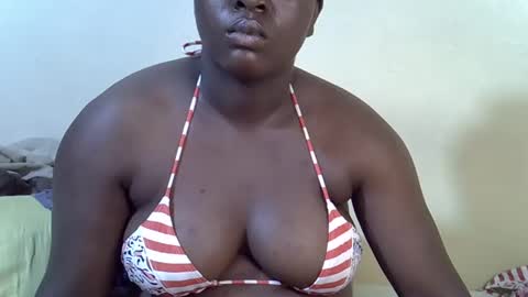 Snapshot of sexy_ebony20 chatting on February 2025 02:40:02 AM ebony online show from February 2025 02:40:02 AM
