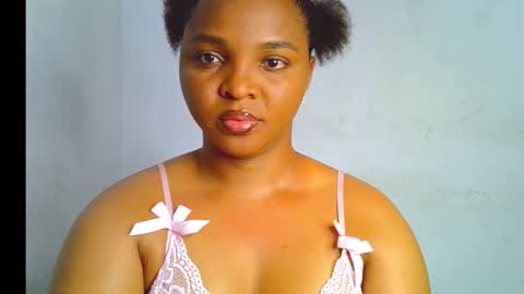 Snapshot of sexy_ebonygirl_ chatting on December 2025 07:30:02 PM Clara online show from December 2025 07:30:02 PM