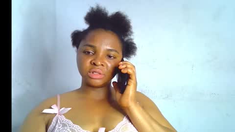 Snapshot of sexy_ebonygirl_ chatting on December 2025 07:53:01 PM Clara online show from December 2025 07:53:01 PM