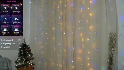 Snapshot of sexy_emeli chatting on December 2024 08:59:01 AM MY ONLYFANS page is back - online show from December 2024 08:59:01 AM