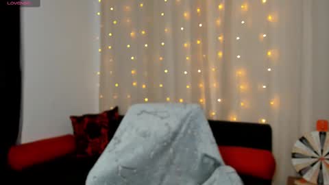 Snapshot of sexy_emeli chatting on March 2025 06:16:01 AM MY ONLYFANS page is back - online show from March 2025 06:16:01 AM