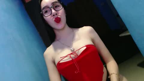 sexy_emily92 online show from January 2026 02:43:01 PM