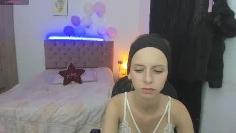 Snapshot of sexy_girl__777 chatting on February 2025 10:40:02 PM sexy_girl__777 online show from February 2025 10:40:02 PM