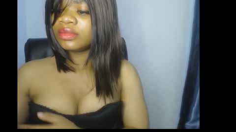Snapshot of sexy_goddess_pet chatting on March 2026 09:10:02 PM Ella online show from March 2026 09:10:02 PM