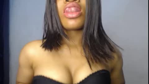 Snapshot of sexy_goddess_pet chatting on May 2026 08:36:01 PM Ella online show from May 2026 08:36:01 PM
