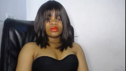 Snapshot of sexy_goddess_pet chatting on May 2026 07:33:02 PM Ella online show from May 2026 07:33:02 PM