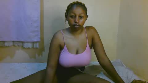 Snapshot of sexy_latasha chatting on May 2026 03:37:02 AM sexy_latasha online show from May 2026 03:37:02 AM