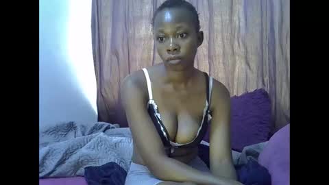 Snapshot of sexy_leila3 chatting on May 2026 09:06:01 AM kayla online show from May 2026 09:06:01 AM