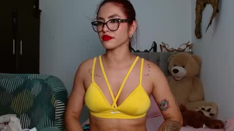 Snapshot of sexy_lia_latina chatting on March 2025 02:03:01 AM Celeste online show from March 2025 02:03:01 AM