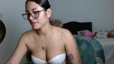 Snapshot of sexy_lia_latina chatting on February 2026 02:12:02 AM Celeste online show from February 2026 02:12:02 AM