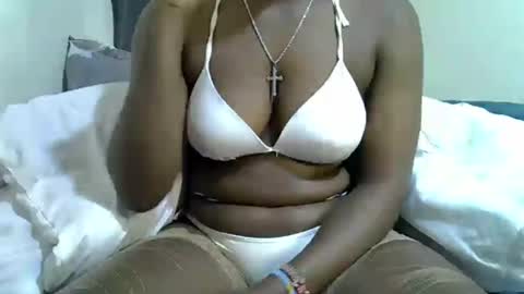 Snapshot of sexy_linda022 chatting on July 2026 01:28:01 PM Linda online show from July 2026 01:28:01 PM