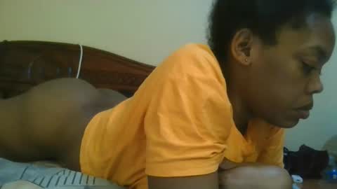 sexy_lyna online show from October 2025 09:06:01 PM