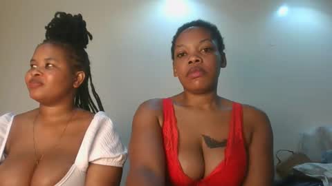 sexy_lyna online show from March 2026 05:08:02 AM