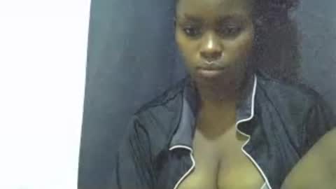 Snapshot of sexy_lyne23 chatting on June 2026 05:58:01 PM sexy_lyne23 online show from June 2026 05:58:01 PM