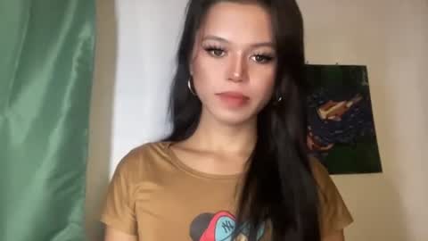 Snapshot of sexy_maevemorexxx chatting on April 2026 09:36:02 AM Nicole online show from April 2026 09:36:02 AM