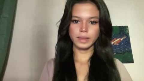 Snapshot of sexy_maevemorexxx chatting on May 2026 01:21:02 AM Nicole online show from May 2026 01:21:02 AM