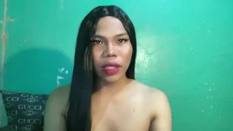Snapshot of sexy_maevemorexxx chatting on May 2026 01:05:01 PM Nicole online show from May 2026 01:05:01 PM
