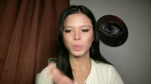Snapshot of sexy_maevemorexxx chatting on May 2026 12:27:01 AM Nicole online show from May 2026 12:27:01 AM