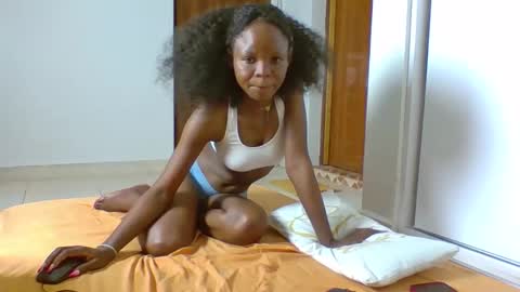 mimi online show from December 2025 10:22:02 AM