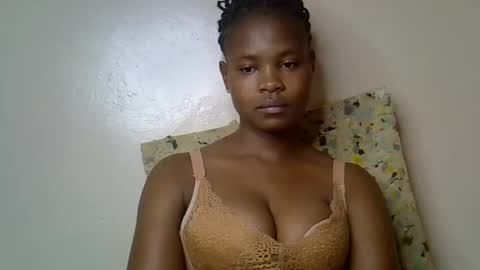 Snapshot of sexy_molyne chatting on April 2026 11:13:02 PM Molyne online show from April 2026 11:13:02 PM