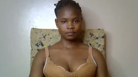 Snapshot of sexy_molyne chatting on April 2026 11:19:02 AM Molyne online show from April 2026 11:19:02 AM