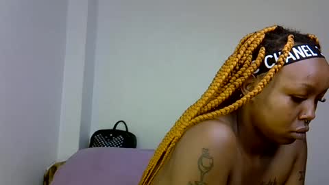 Snapshot of sexy_quinter chatting on June 2026 04:15:01 PM Quinter online show from June 2026 04:15:01 PM