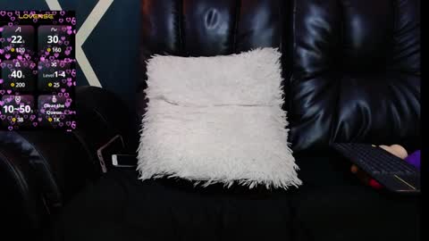 Snapshot of sexy_redgirl chatting on January 2025 02:28:02 AM karoline online show from January 2025 02:28:02 AM