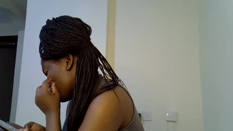 Snapshot of sexy_yello chatting on October 2025 08:31:02 PM Bantu girl online show from October 2025 08:31:02 PM