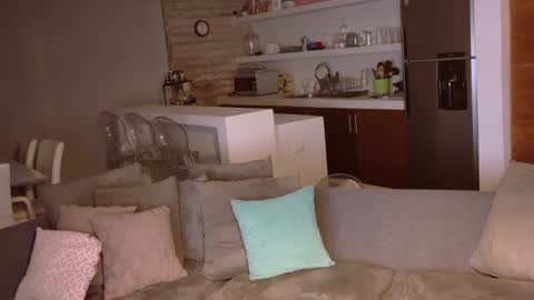 Snapshot of sexyalliekay chatting on July 2026 05:59:02 AM Sexy GILF Allie Kay online show from July 2026 05:59:02 AM