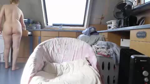 Amanda online show from April 2026 09:19:01 AM