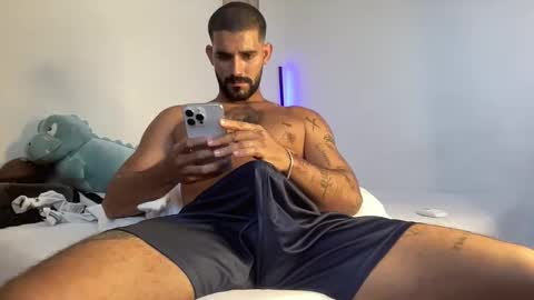 Snapshot of sexyasaf1018 chatting on May 2026 06:58:01 PM Asaf online show from May 2026 06:58:01 PM