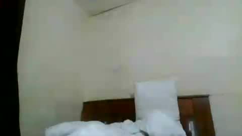 Snapshot of sexybeb25 chatting on August 2026 07:11:01 AM yvonne online show from August 2026 07:11:01 AM