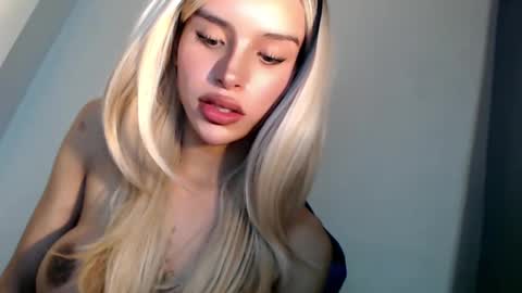 Seraphina Blaze online show from February 2025 12:48:02 PM