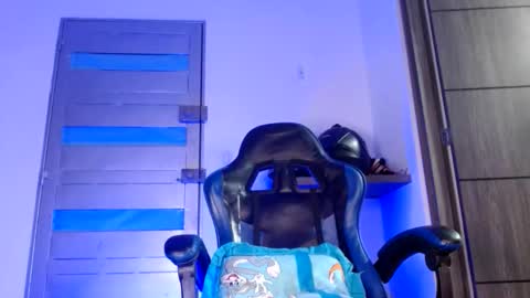 Snapshot of sexyboy_bigclit chatting on June 2026 12:32:02 AM Iker online show from June 2026 12:32:02 AM