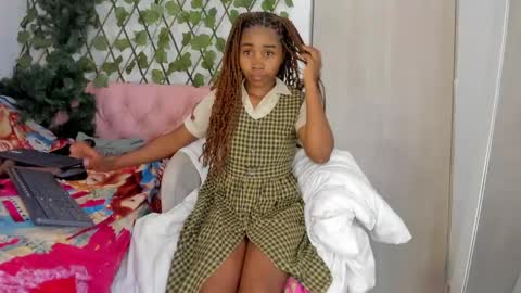 sofia online show from February 2025 05:50:01 PM