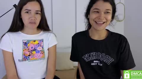 chanell and yina online show from September 2025 01:02:02 PM