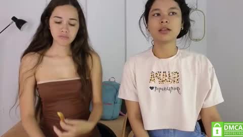 chanell and yina online show from October 2025 01:23:02 PM