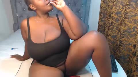 Snapshot of sexychocco_ chatting on January 2025 10:01:01 AM sexychocco online show from January 2025 10:01:01 AM