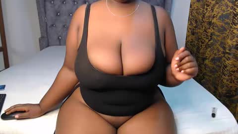 Snapshot of sexychocco_ chatting on February 2025 09:28:01 AM sexychocco online show from February 2025 09:28:01 AM