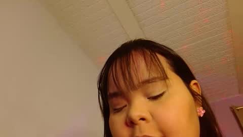 Snapshot of sexychubbyy chatting on May 2026 02:40:02 AM Eva online show from May 2026 02:40:02 AM