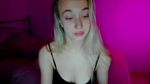 Snapshot of sexycocobutt chatting on January 2025 09:18:02 AM Sophia online show from January 2025 09:18:02 AM