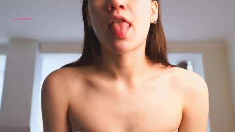 Snapshot of sexycutegirs chatting on April 2026 06:19:01 AM Hello my name is Merry every 200 subs - Hot show Fav patterns 577123 pvt open online show from April 2026 06:19:01 AM