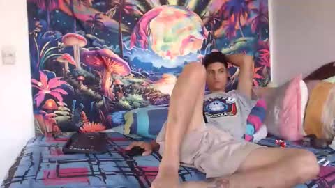 Mike online show from December 2025 09:54:01 PM