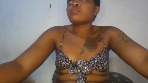 Snapshot of sexydee101436 chatting on February 2026 01:13:02 AM sexydee101436 online show from February 2026 01:13:02 AM