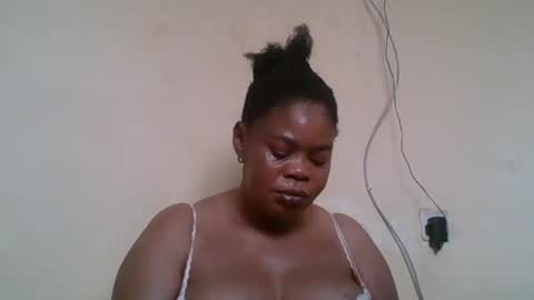 Snapshot of sexydove2 chatting on June 2026 06:47:02 AM EMILY online show from June 2026 06:47:02 AM