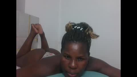 Snapshot of sexyebonygal chatting on May 2026 06:38:01 PM QUINTER online show from May 2026 06:38:01 PM
