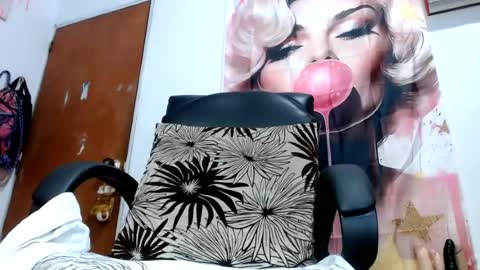 Snapshot of sexyfavgirl chatting on July 2026 07:16:02 AM Mary online show from July 2026 07:16:02 AM